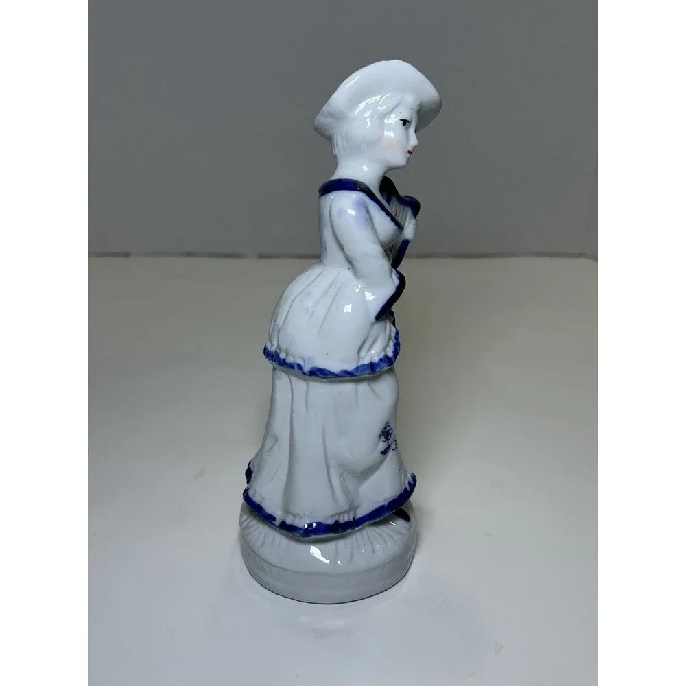 Vintage Victorian/Colonial Porcelain Women Playing Instrument White/Blue Decor